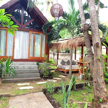 Bintang Tiga Bungalows Gili Air Eksteriør billede
