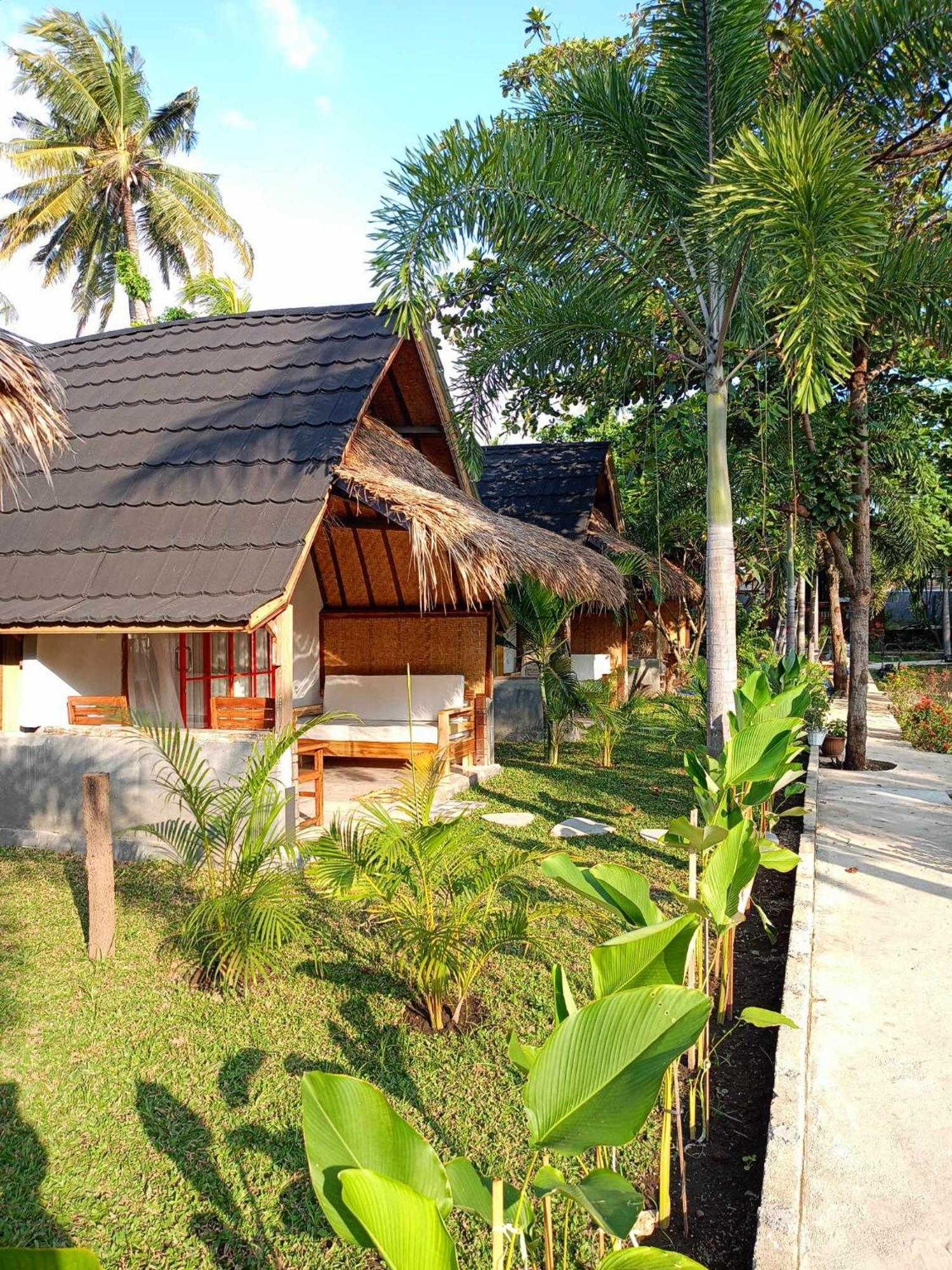 Bintang Tiga Bungalows Gili Air Eksteriør billede