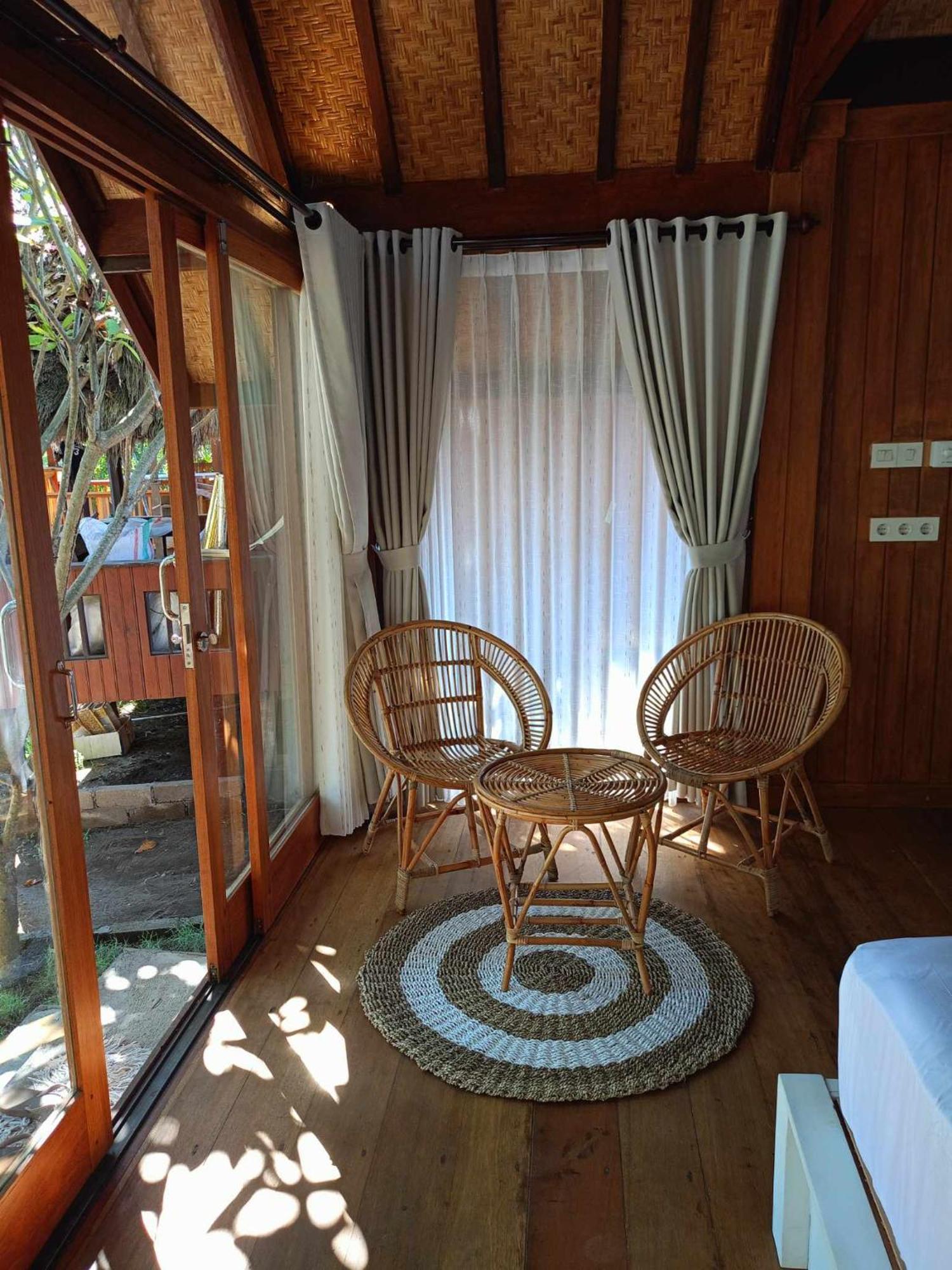 Bintang Tiga Bungalows Gili Air Eksteriør billede