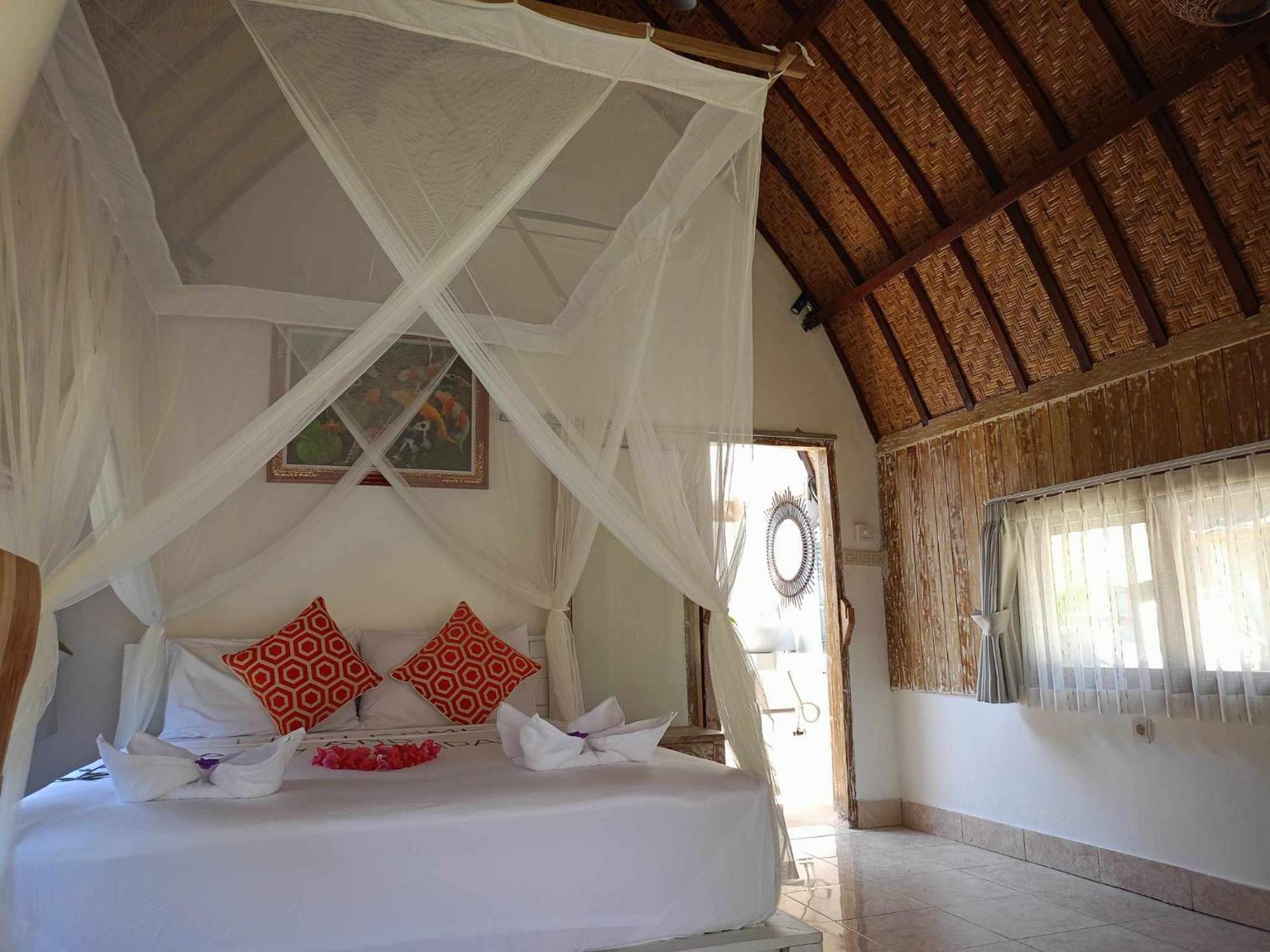 Bintang Tiga Bungalows Gili Air Eksteriør billede