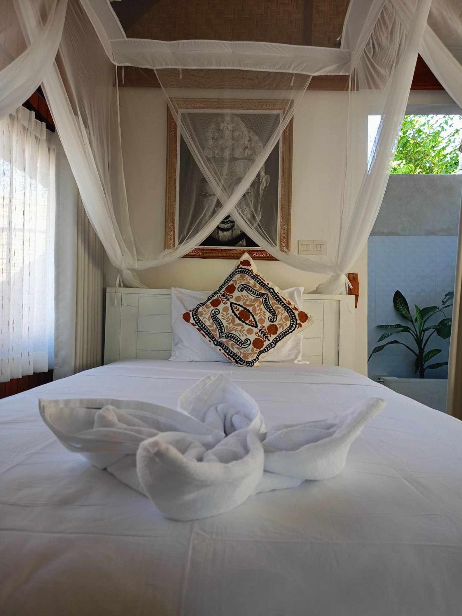 Bintang Tiga Bungalows Gili Air Eksteriør billede