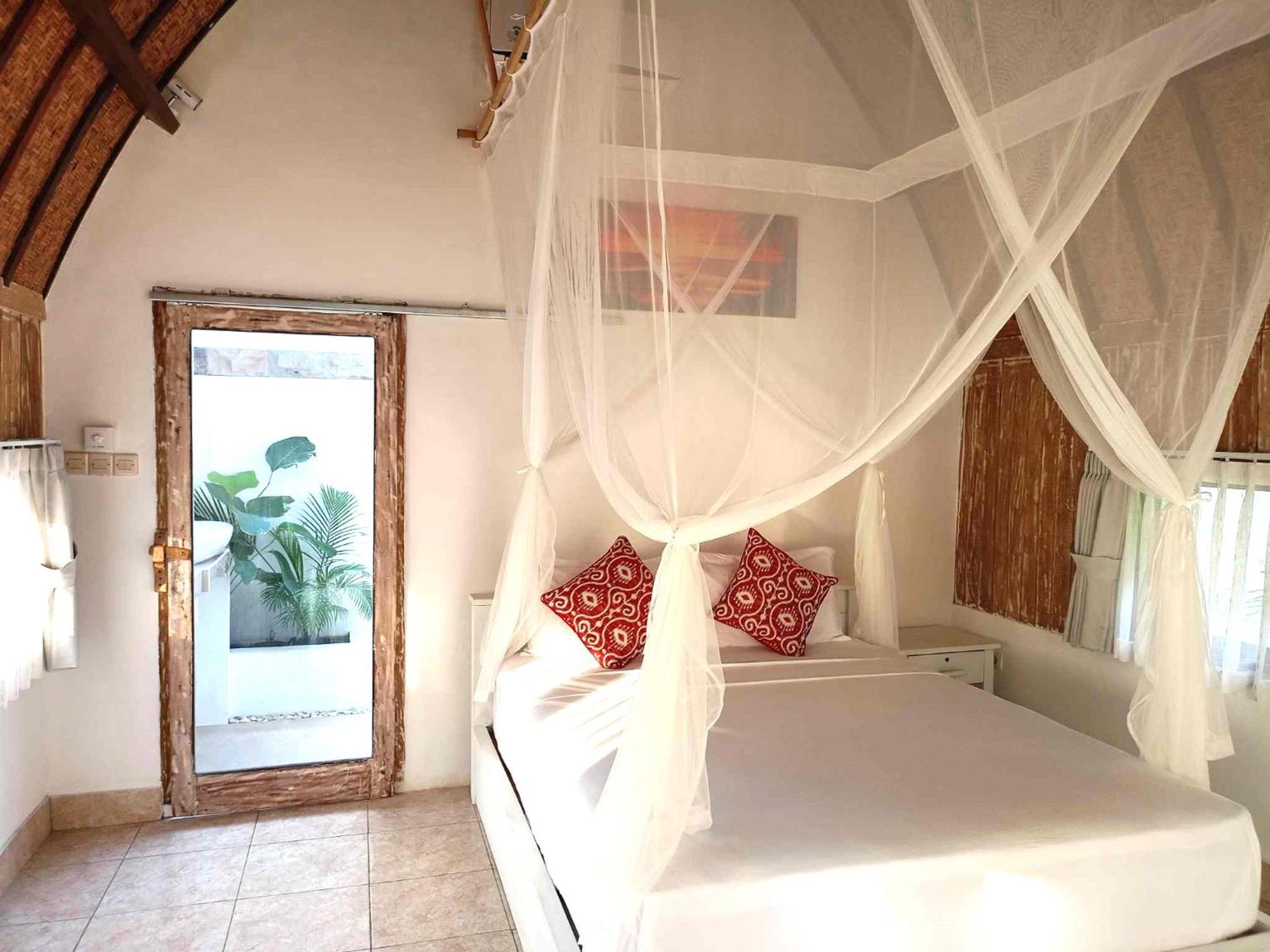 Bintang Tiga Bungalows Gili Air Eksteriør billede