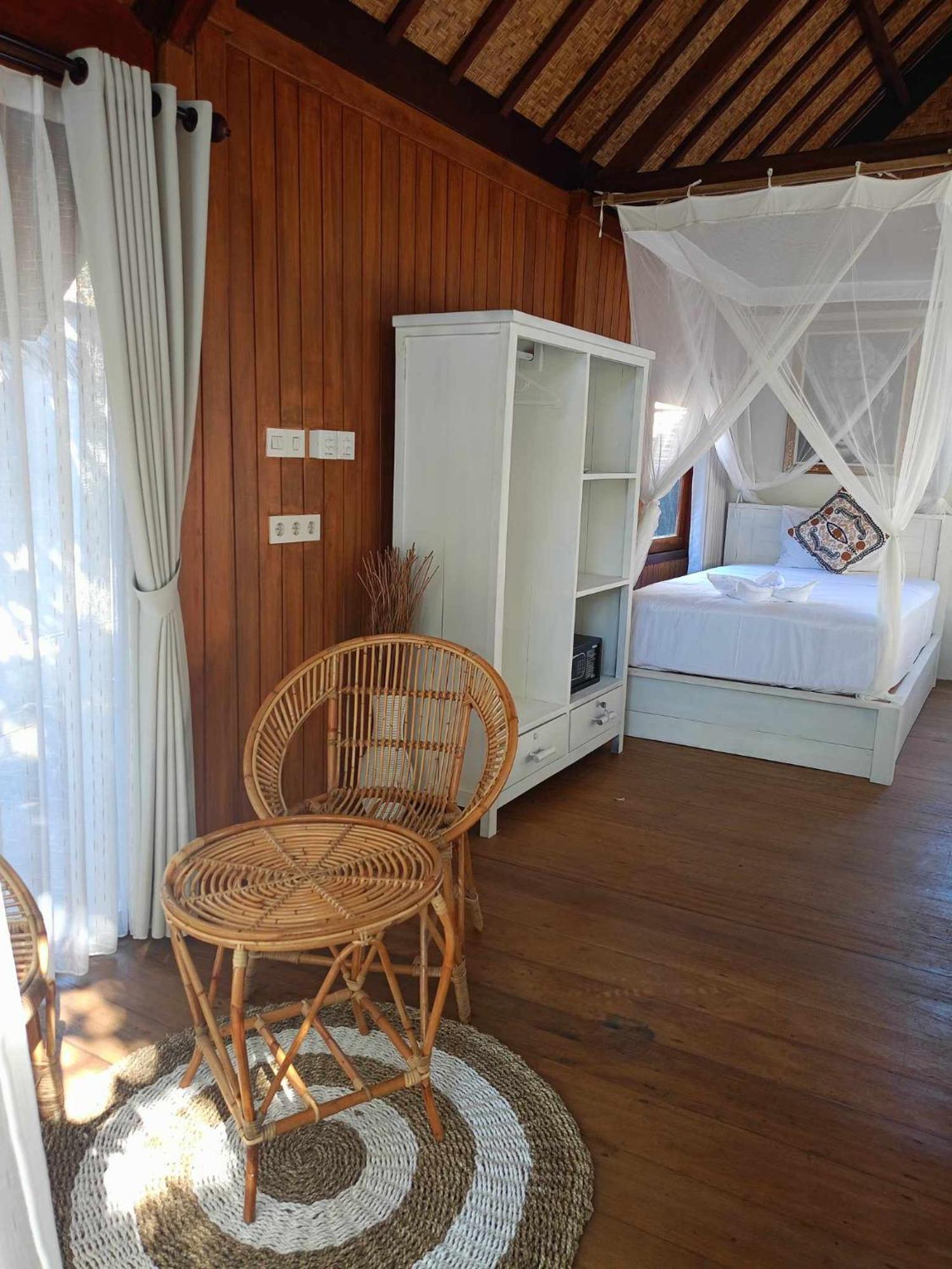 Bintang Tiga Bungalows Gili Air Eksteriør billede