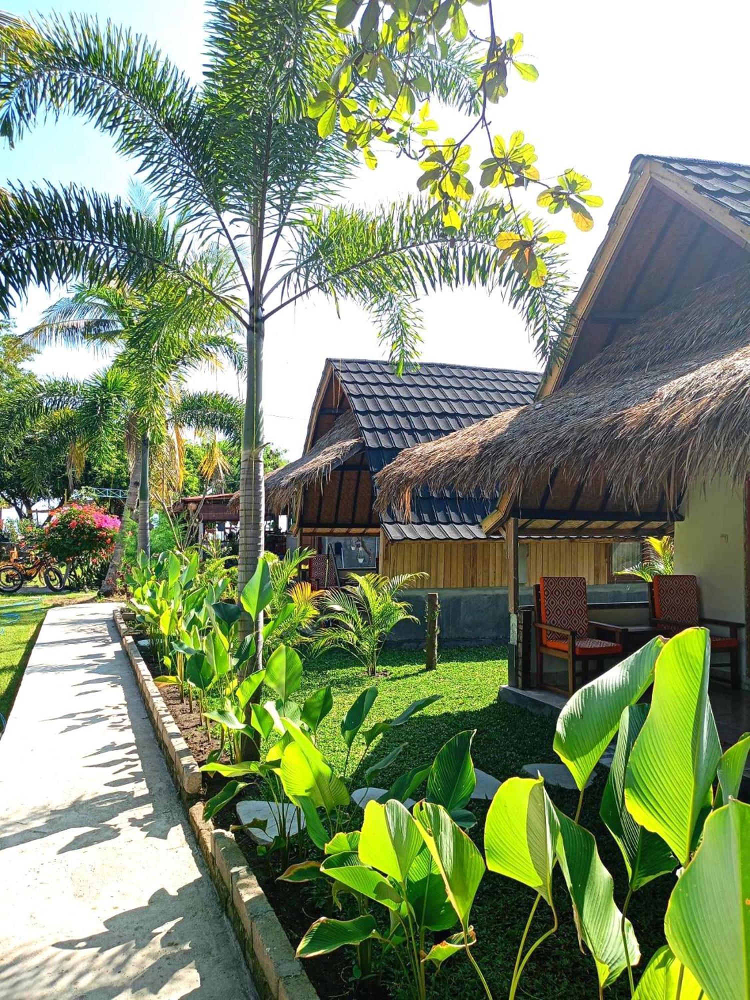 Bintang Tiga Bungalows Gili Air Eksteriør billede