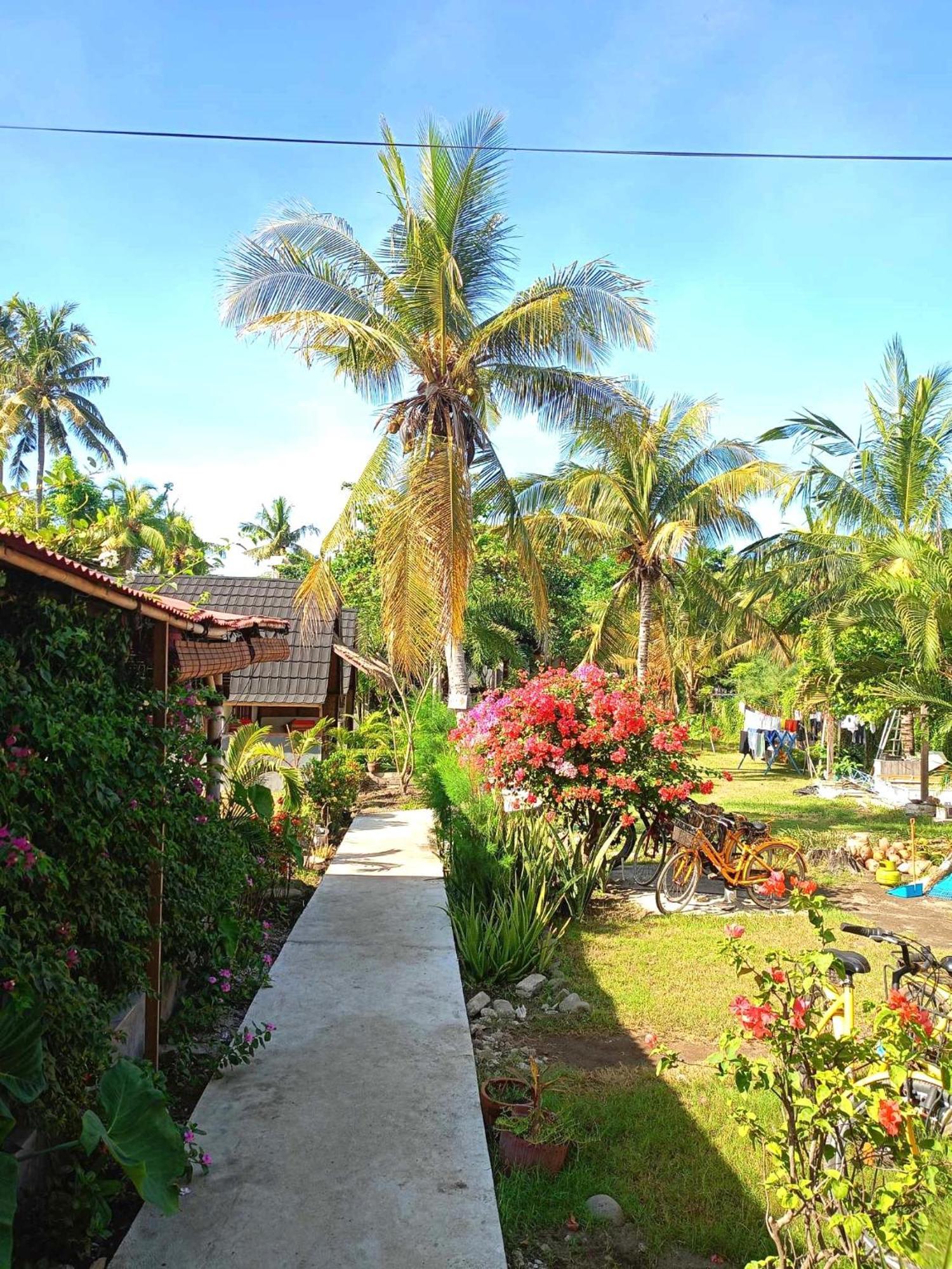 Bintang Tiga Bungalows Gili Air Eksteriør billede