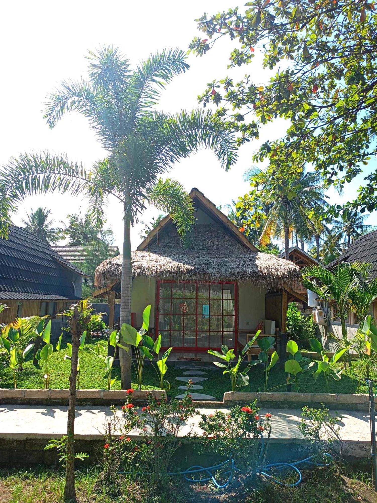 Bintang Tiga Bungalows Gili Air Eksteriør billede
