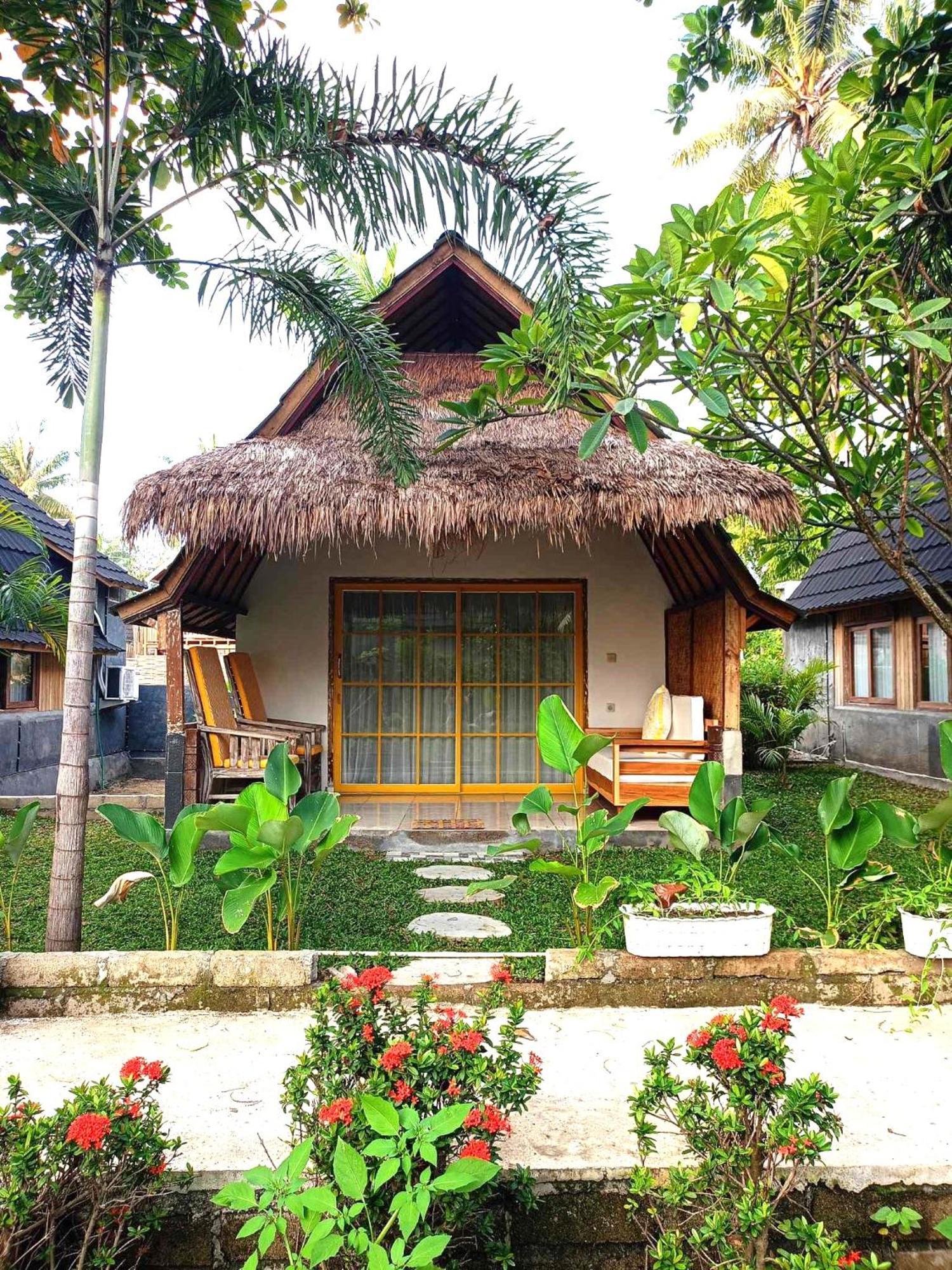 Bintang Tiga Bungalows Gili Air Eksteriør billede