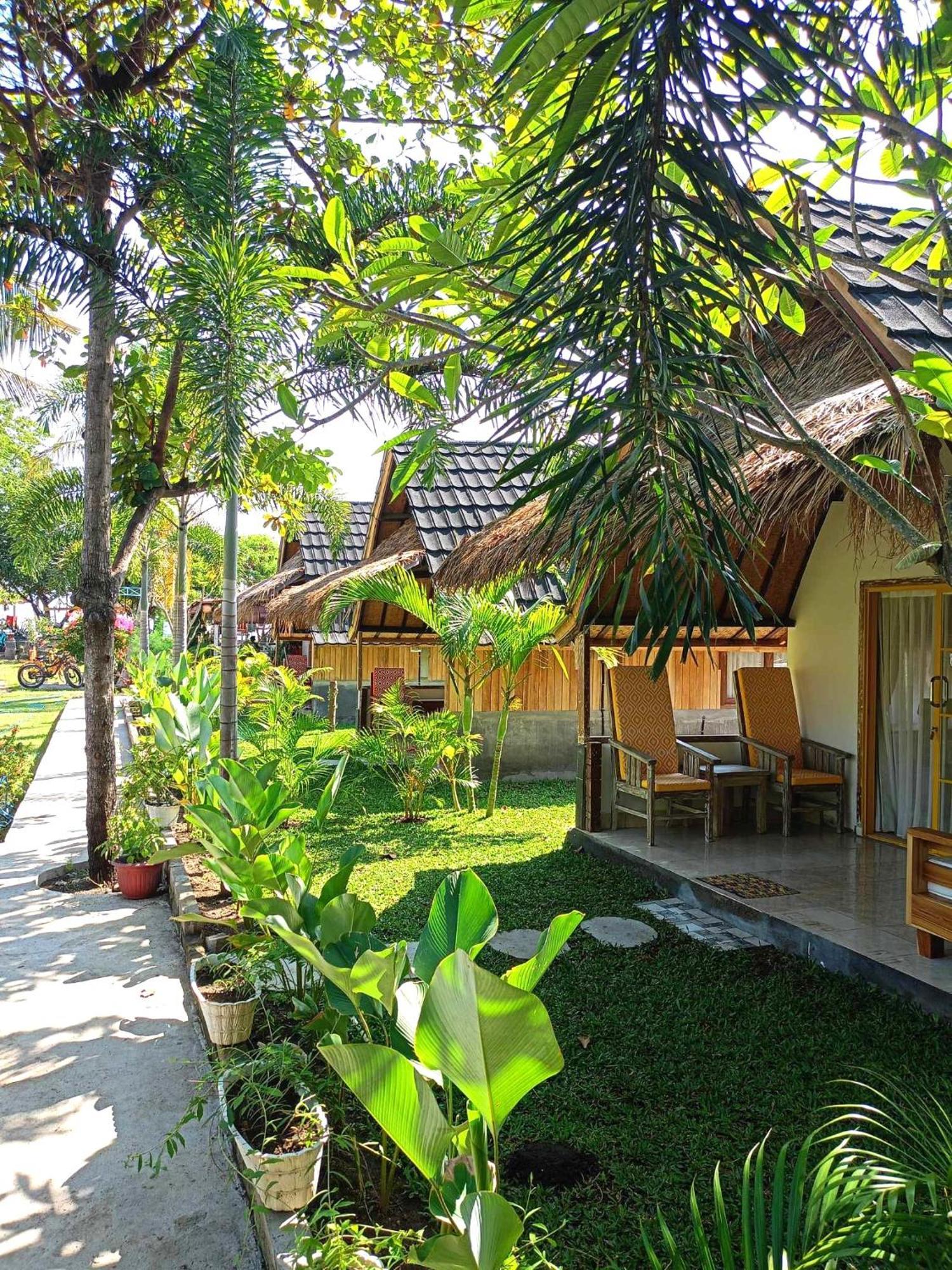 Bintang Tiga Bungalows Gili Air Eksteriør billede