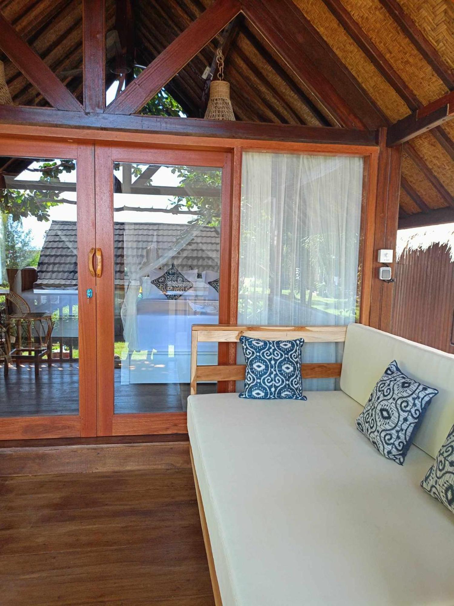 Bintang Tiga Bungalows Gili Air Eksteriør billede