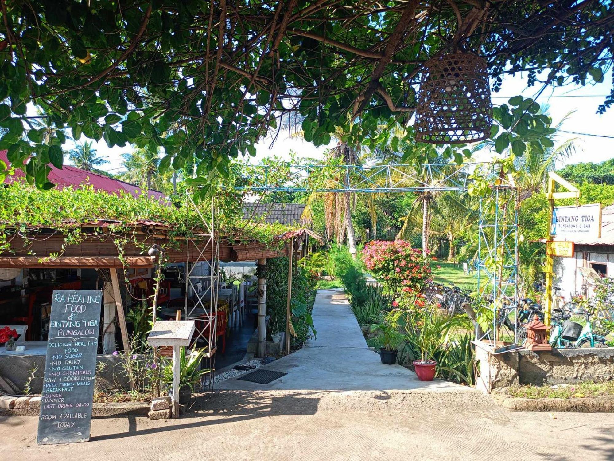 Bintang Tiga Bungalows Gili Air Eksteriør billede