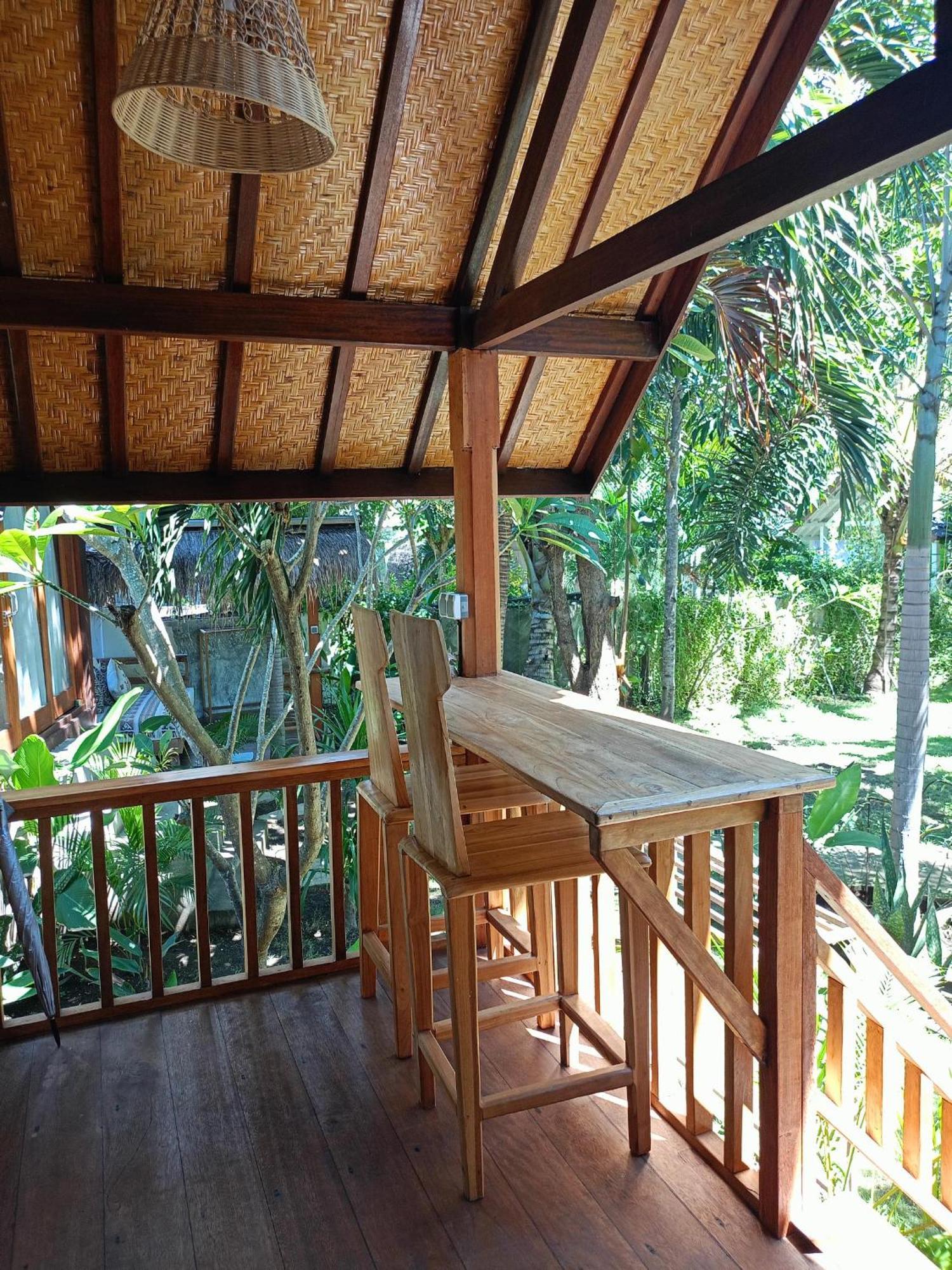 Bintang Tiga Bungalows Gili Air Eksteriør billede