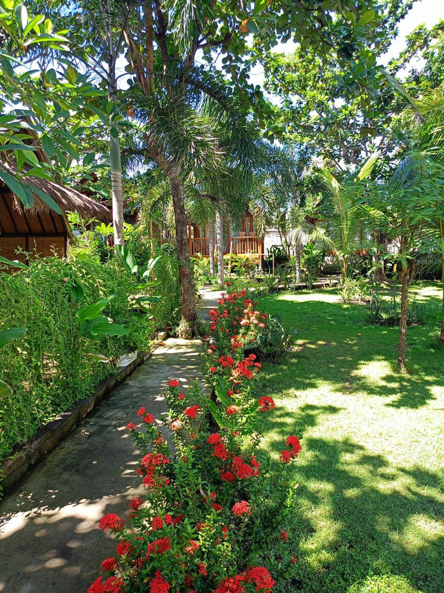 Bintang Tiga Bungalows Gili Air Eksteriør billede